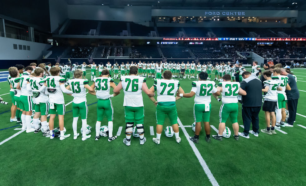 Team Prayer (1)_edited.jpg